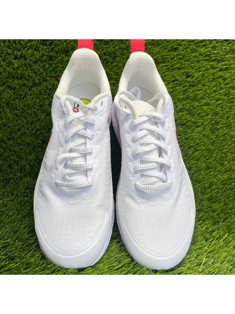Nike Air Max Nuaxis Womens Size 9.5 White Pink Athletic Running Shoes Sneakers - Picture 5 of 11